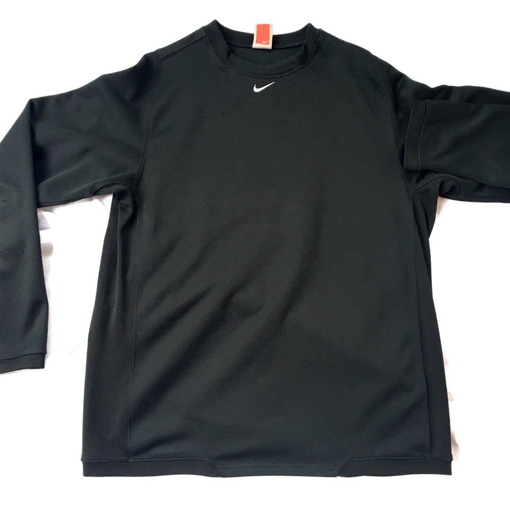 Nikefit therma sweatshirt in black. Men’s large